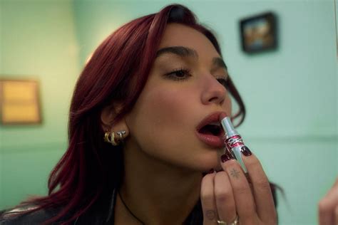 dua lipa lipstick